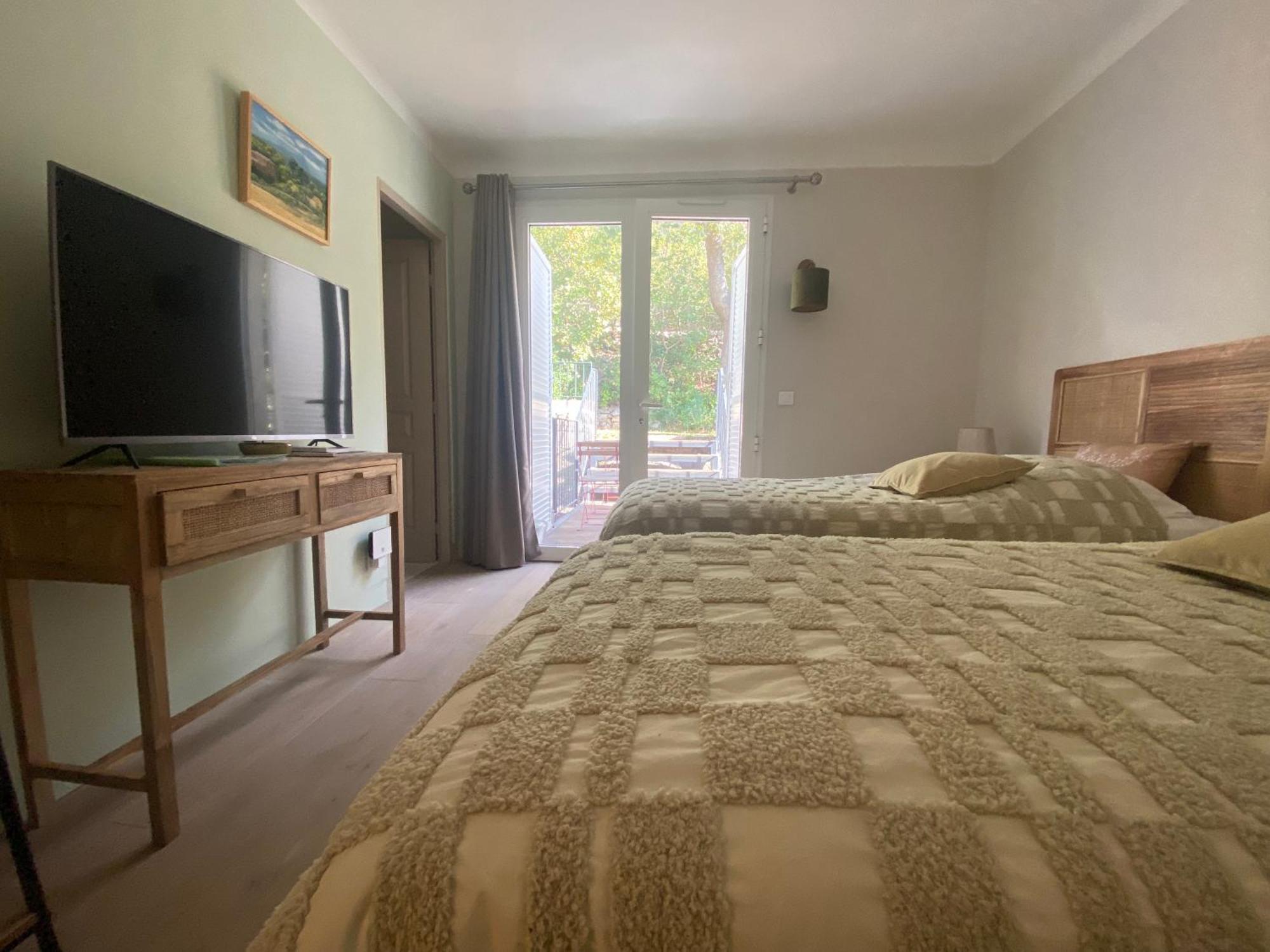 Le Repos Du Keyrie Hotell Saint-Marc-Jaumegarde Eksteriør bilde